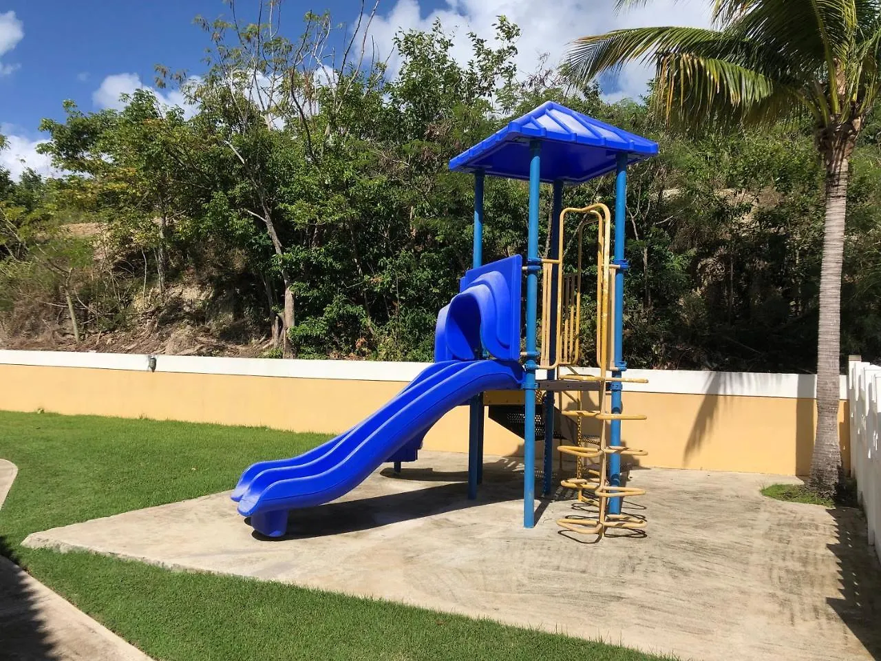 Palmas Del Mar 3 Bedroom 2 Bathroom @ Villas De Palmas II Humacao Apartmán